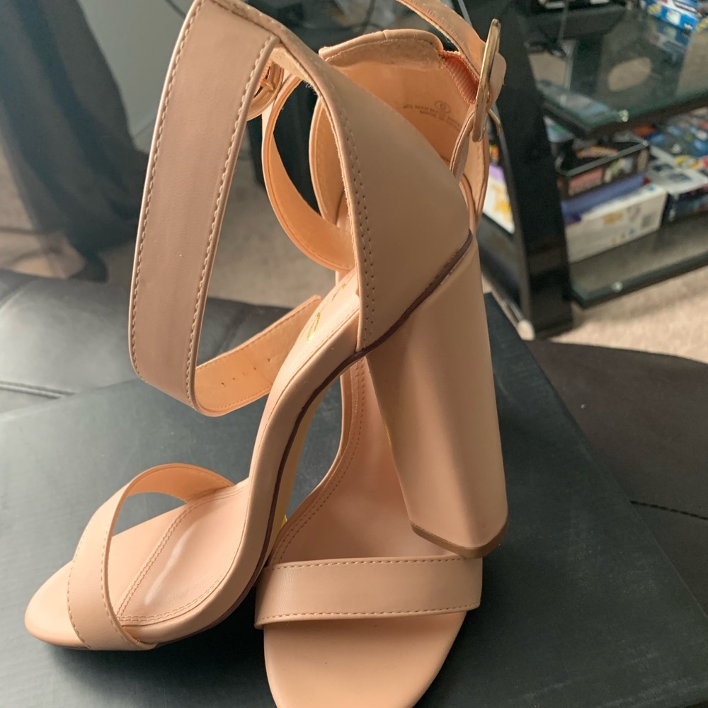 Lulu’s Heel